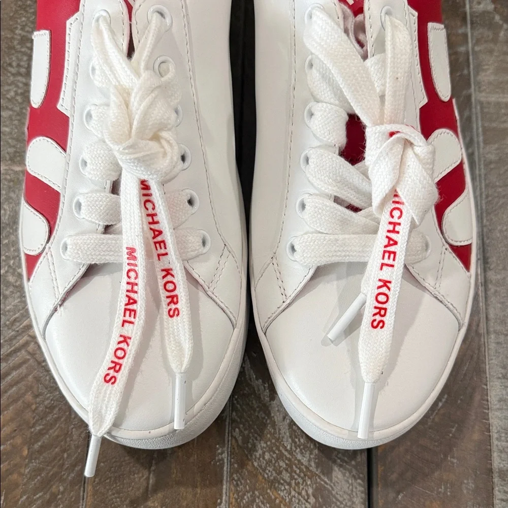 NWT Michael Kors Poppy Graphic Logo Leather Sneakers - White/Red - Size 7 1/2